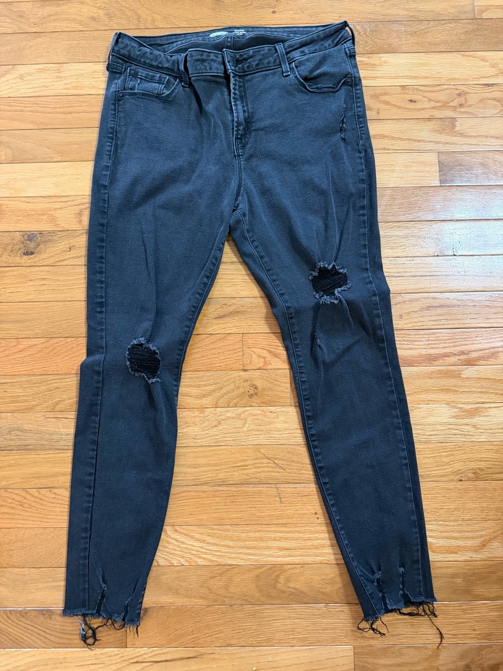 Old Navy Black Distressed High-Rise Women’s Jeans